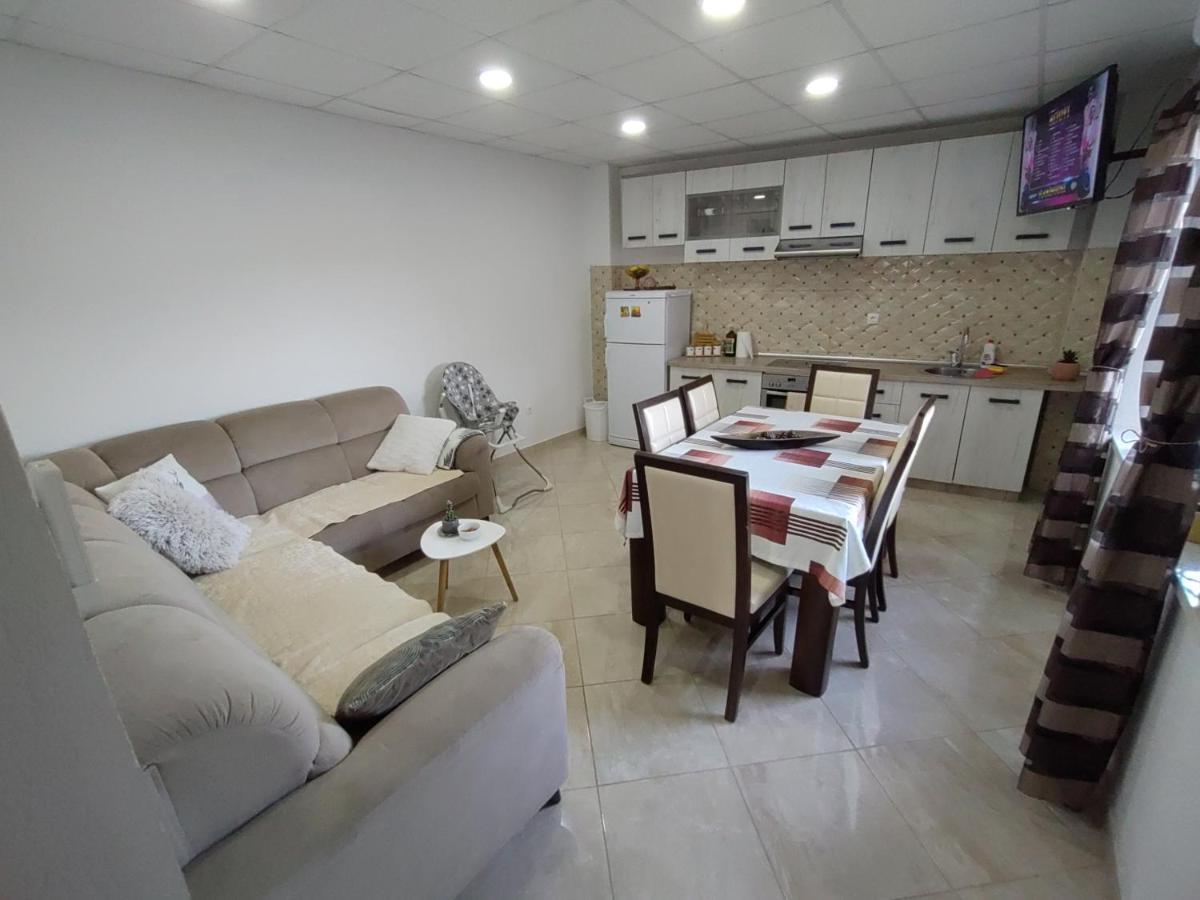 Apartman Magdalena 트레빈예 외부 사진